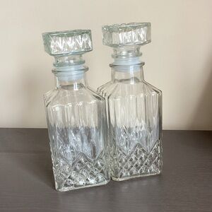 Set of 2 Whisky decanters.